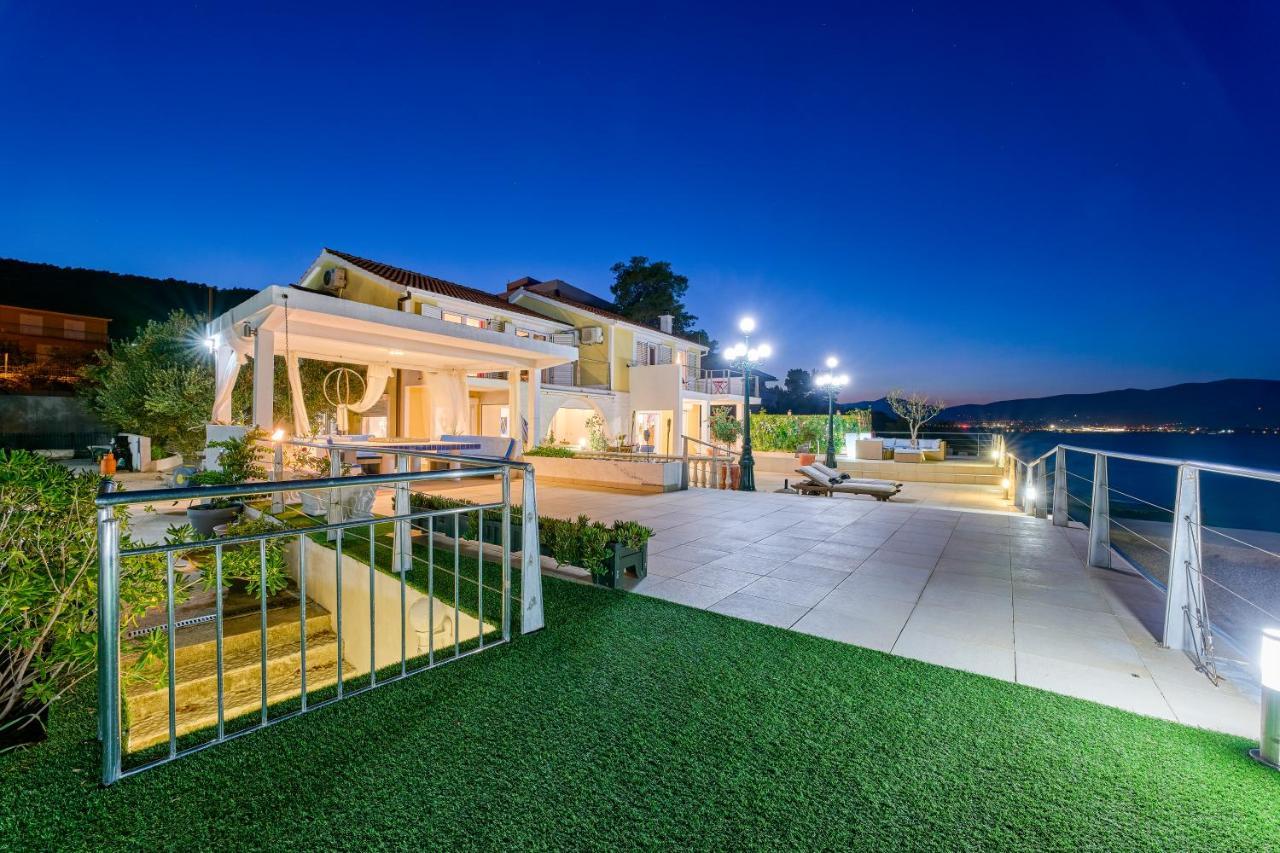 Villa Unique Sur La Plage Pour Des Vacances Inoubliables En Famille Ou Entre Amis Pour 10 Personnes Slatine Exterior foto
