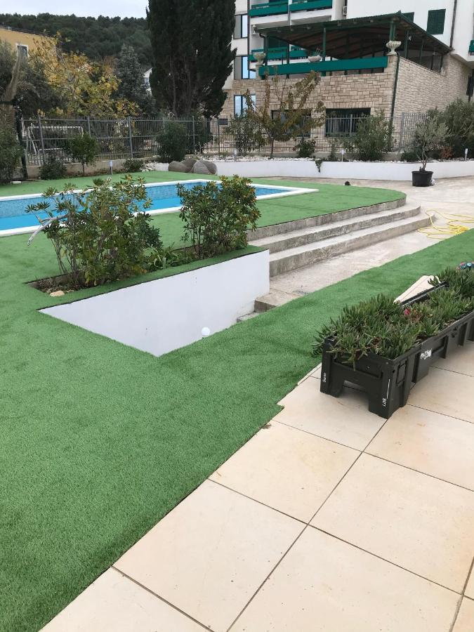 Villa Unique Sur La Plage Pour Des Vacances Inoubliables En Famille Ou Entre Amis Pour 10 Personnes Slatine Exterior foto